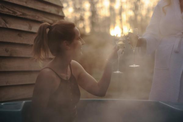 💫Warm & Inviting💫
The days are cooler, the nights are longer… and that means one thing cosy season has officially begun. 🍁
There’s nothing quite like stepping into the soothing warmth of a Kirami sauna, feeling the steam rise as crisp autumn air drifts outside. The perfect escape from November’s chill pure relaxation, Finnish style. 🌫️✨
#CosySeason #KiramiUK #SaunaLife #AutumnVibes #NordicWellness #OutdoorLiving 💫Warm & Inviting💫
The days are cooler, the nights are longer… and that means one thing cosy season has officially begun. 🍁
There’s nothing quite like stepping into the soothing warmth of a Kirami sauna, feeling the steam rise as crisp autumn air drifts outside. The perfect escape from November’s chill pure relaxation, Finnish style. 🌫️✨
#CosySeason #KiramiUK #SaunaLife #AutumnVibes #NordicWellness #OutdoorLiving