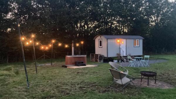 New addition for 2026, our @kirami.uk wood-fired hot tub. 🫧 Perfect for an evening soak overlooking the picturesque Eden Valley. Message us for availability and best rates.🐑 🪵 #glamping #lakedistrict #edenvalley New addition for 2026, our @kirami.uk wood-fired hot tub. 🫧 Perfect for an evening soak overlooking the picturesque Eden Valley. Message us for availability and best rates.🐑 🪵 #glamping #lakedistrict #edenvalley